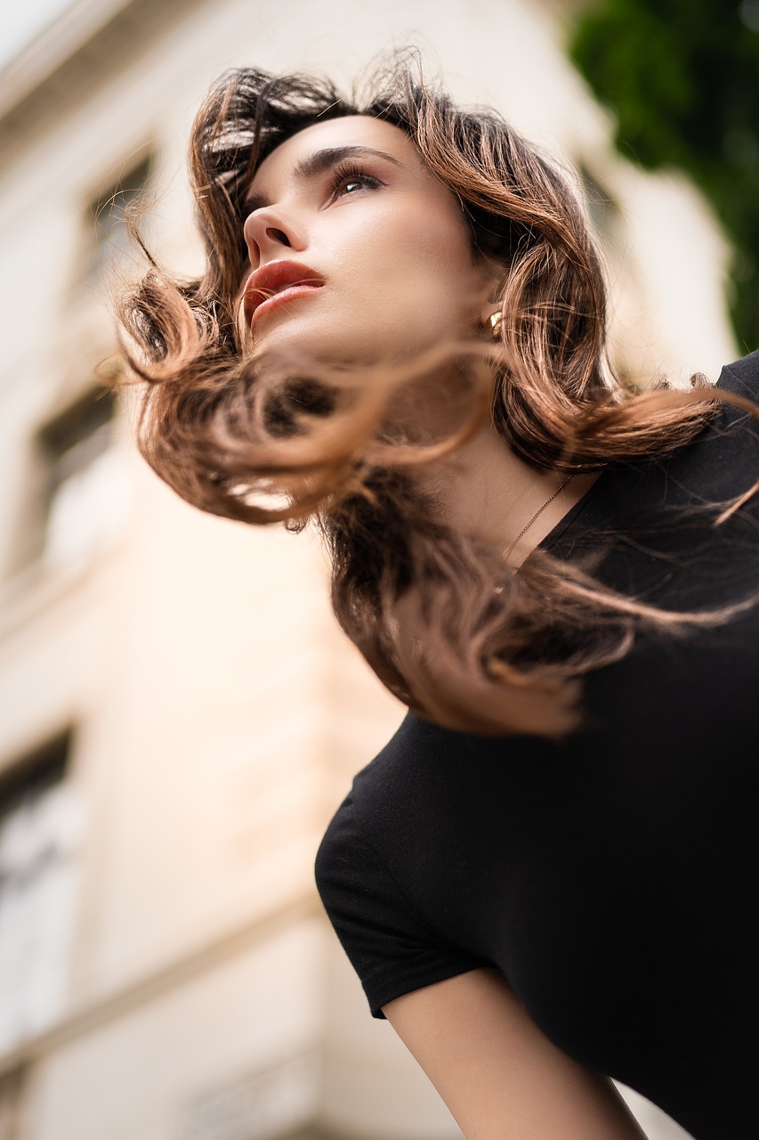 fashion, editorial photography, urban style, city fashion, modern portrait, street aesthetic, high-end fashion, bold statement, trendsetting look, contemporary elegance, casual sophistication, edgy style, architectural background, street-inspired, fashion-forward, dynamic pose, effortless chic, metropolitan vibe, artistic direction, minimalist fashion